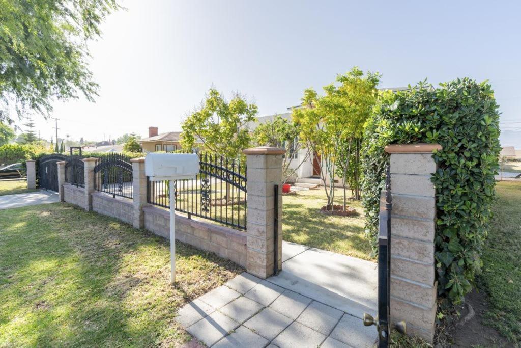 Charming Spacious Home - Modern Comforts Prime Location Rosemead Exteriér fotografie